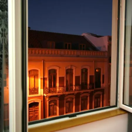 Feels Like Home Carstein Studio At Principe Real Lisbon