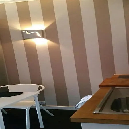 Feels Like Home Carstein Studio At Principe Real Lissabon